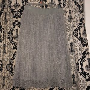 New no tag, never worn gray lace long skirt